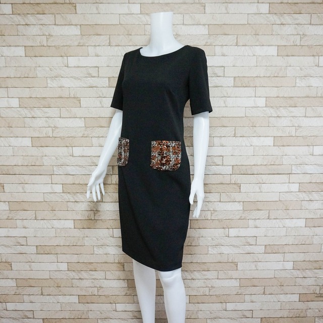 【SALE】CarmenMilano ワンピース　半袖　タイトライン