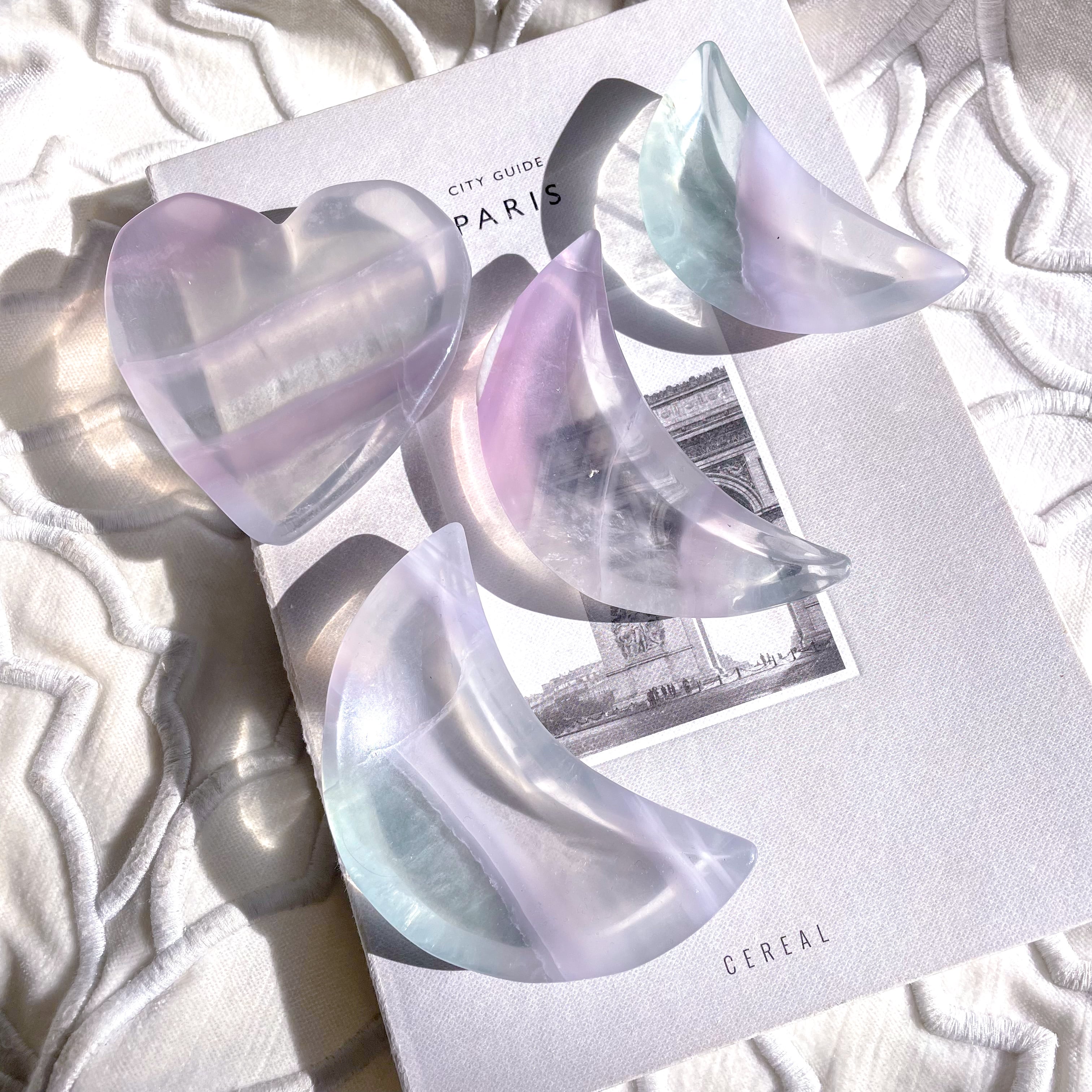 Lavender Fluorite Heart 4 ✧ ラベンダーフローライト | FLUXY