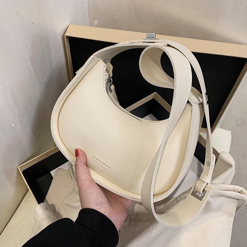 サマーレッドショルダーバッグ 夏物 メッセンジャーバッグ 手作りハンドバック32363808288