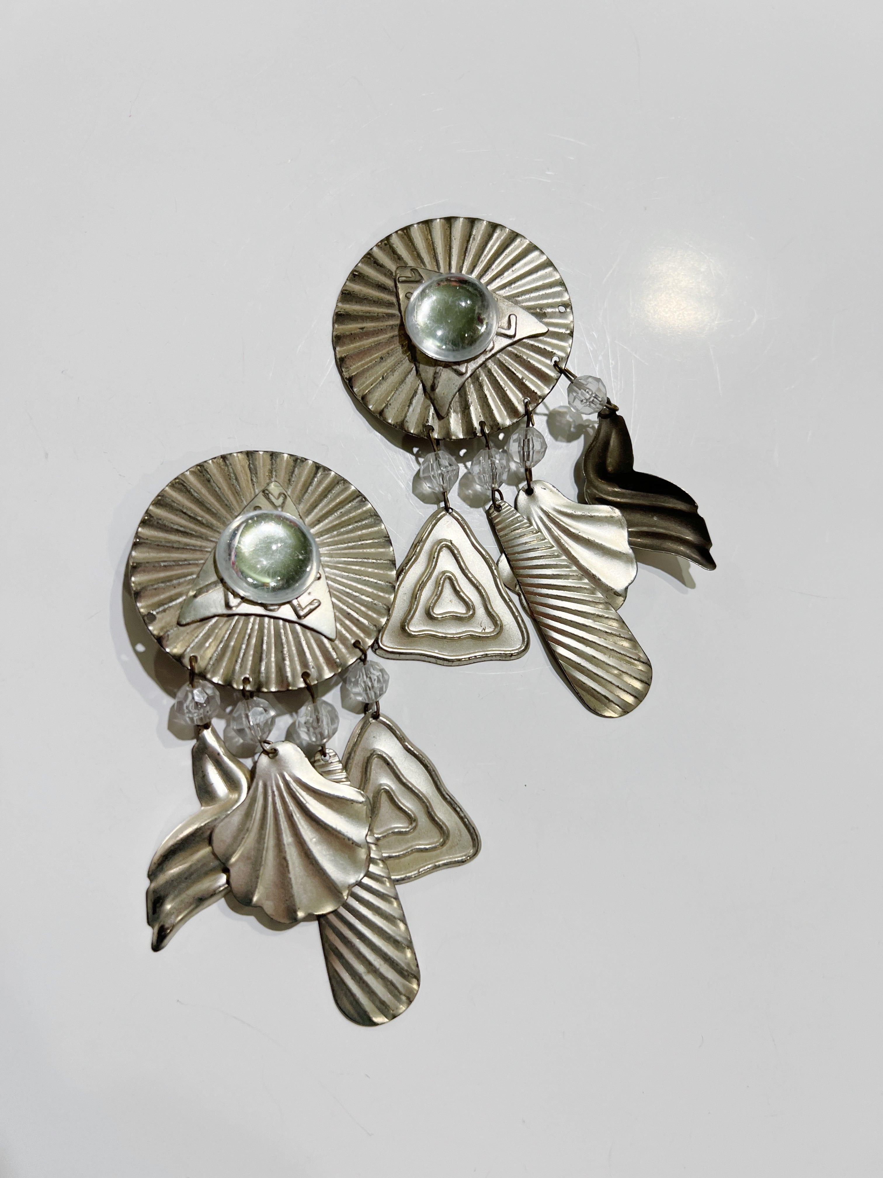 Vintage super big silver × shell × clear bijou earrings ( ヴィンテージ スーパー ビッグ シルバー シェル × クリア ビジュー イヤリング )