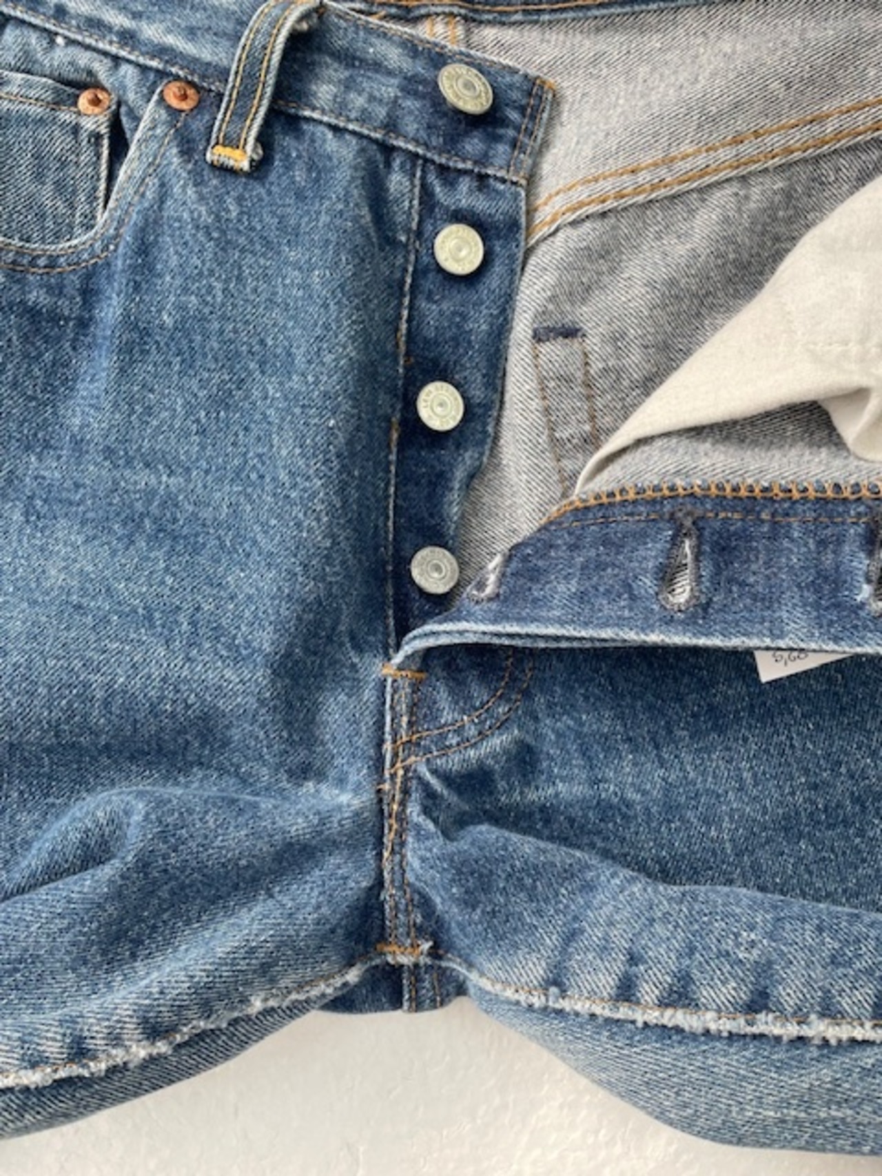 M-210   リーバイス Levis501レギュラー古着 1982年米国製刻印558 W70cm(ぐるり 股下 68cm
