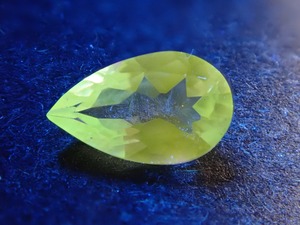 タンザニア産プリズマティン 0.181ct