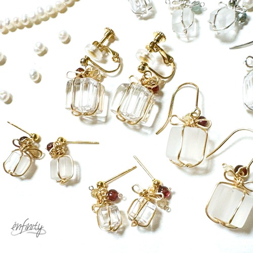 ギフトボックスピアス・小粒付きタイプ