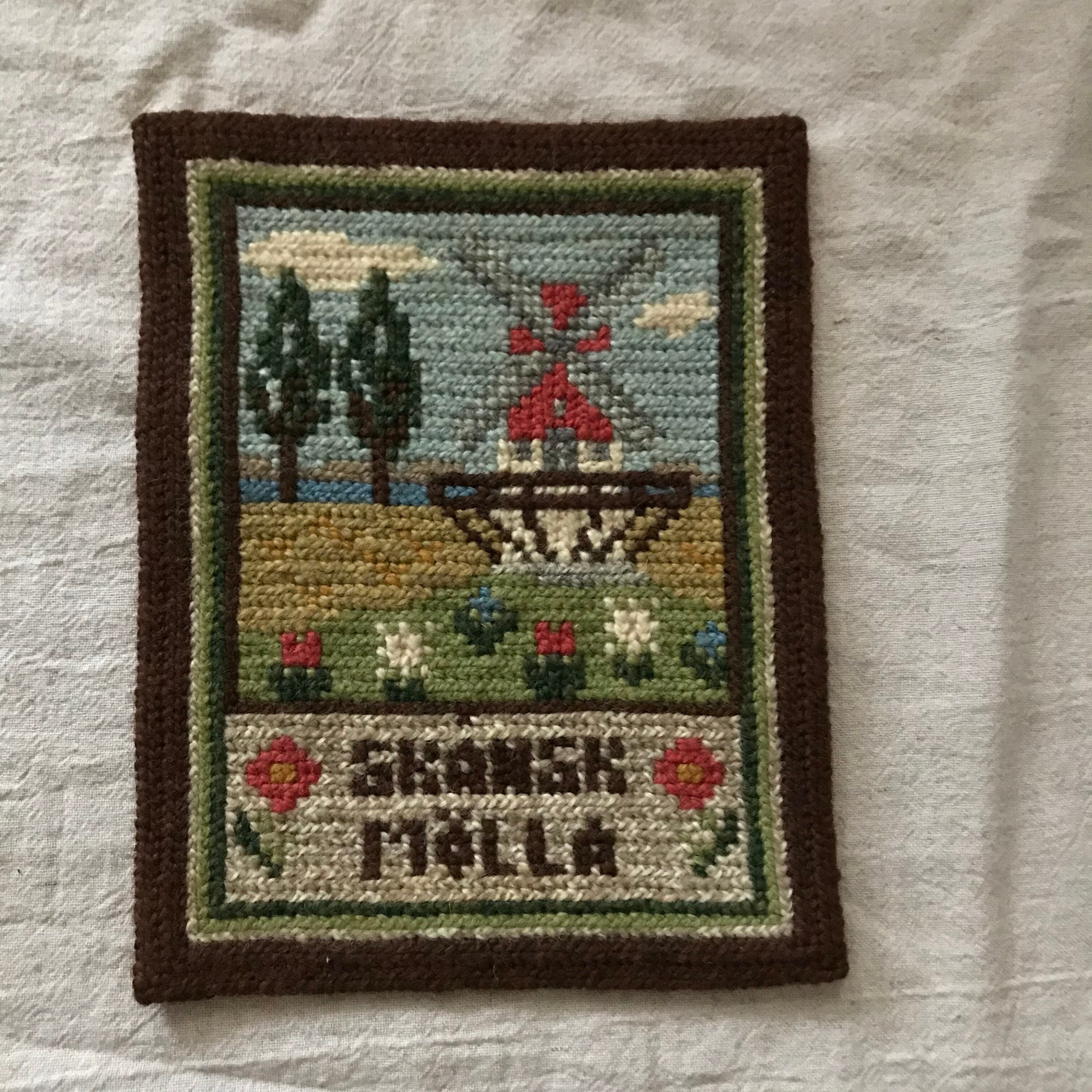 風景模様の編み絵