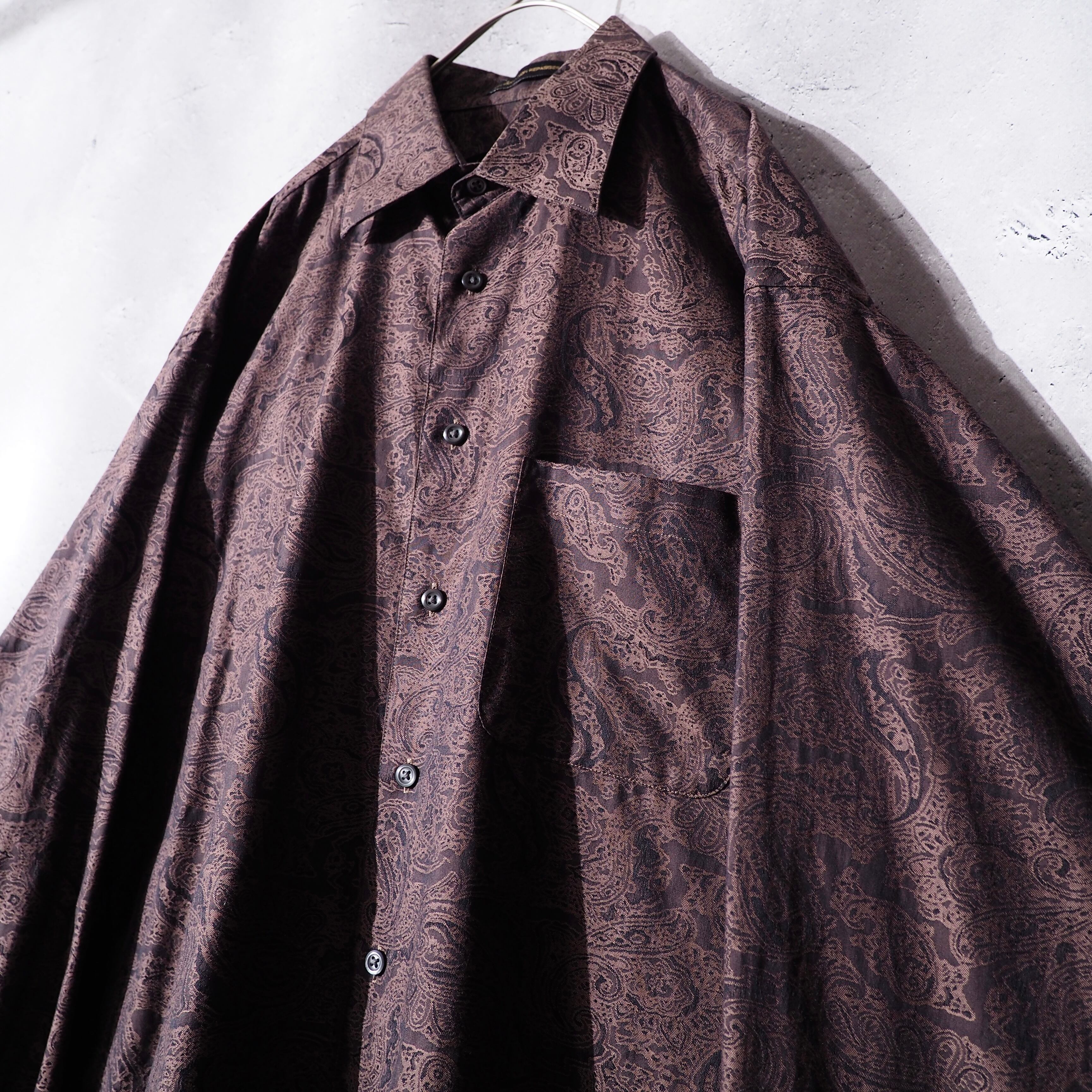 Finest paisley pattern embroidery Dark brown color loose shirt