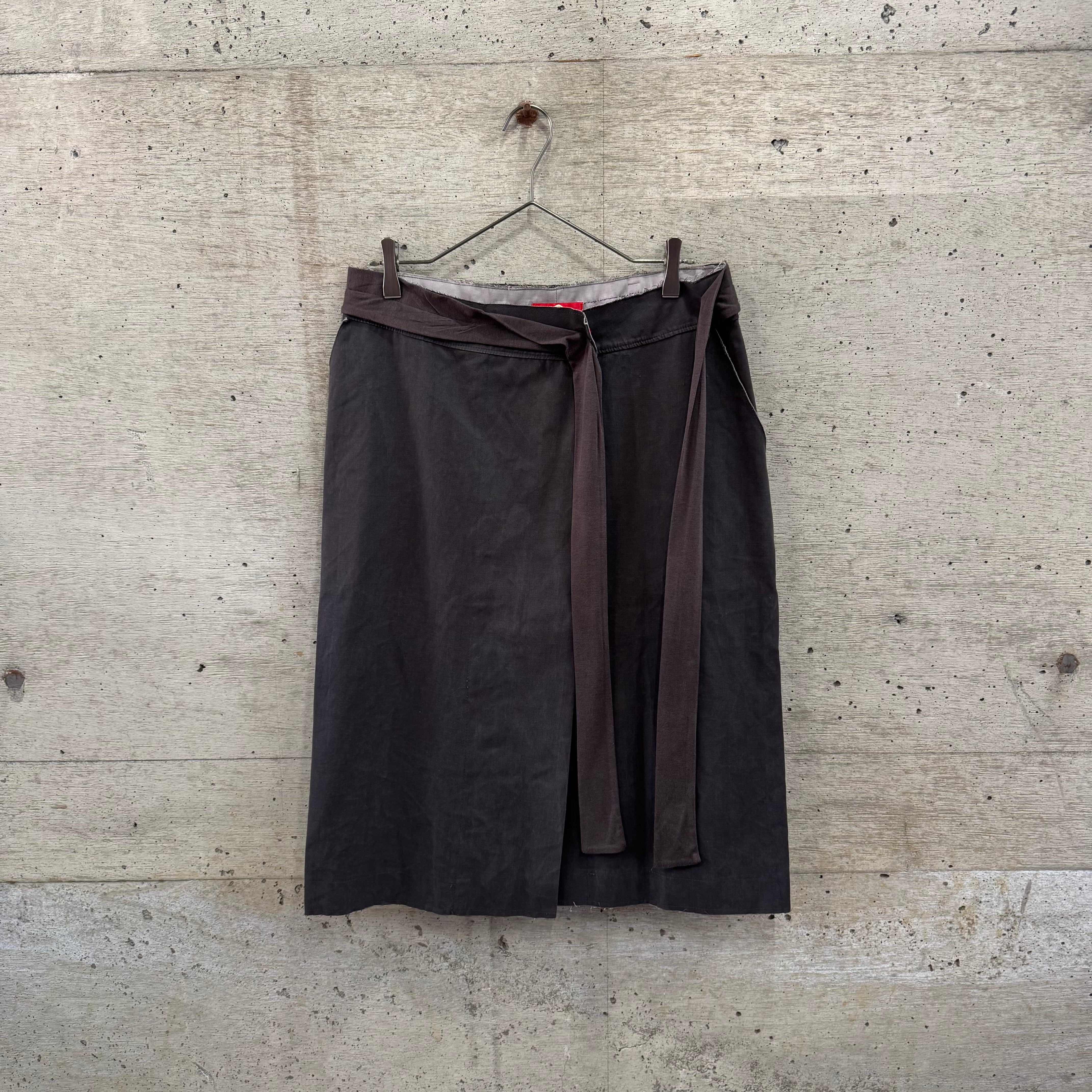 Charcoal gray trapezoid skirt