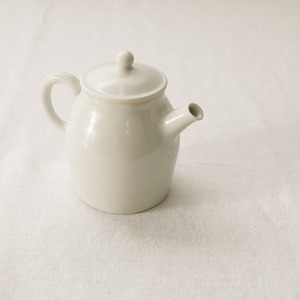 三浦ナオコ　Naoko Miura  白磁急須ｂ　no.10