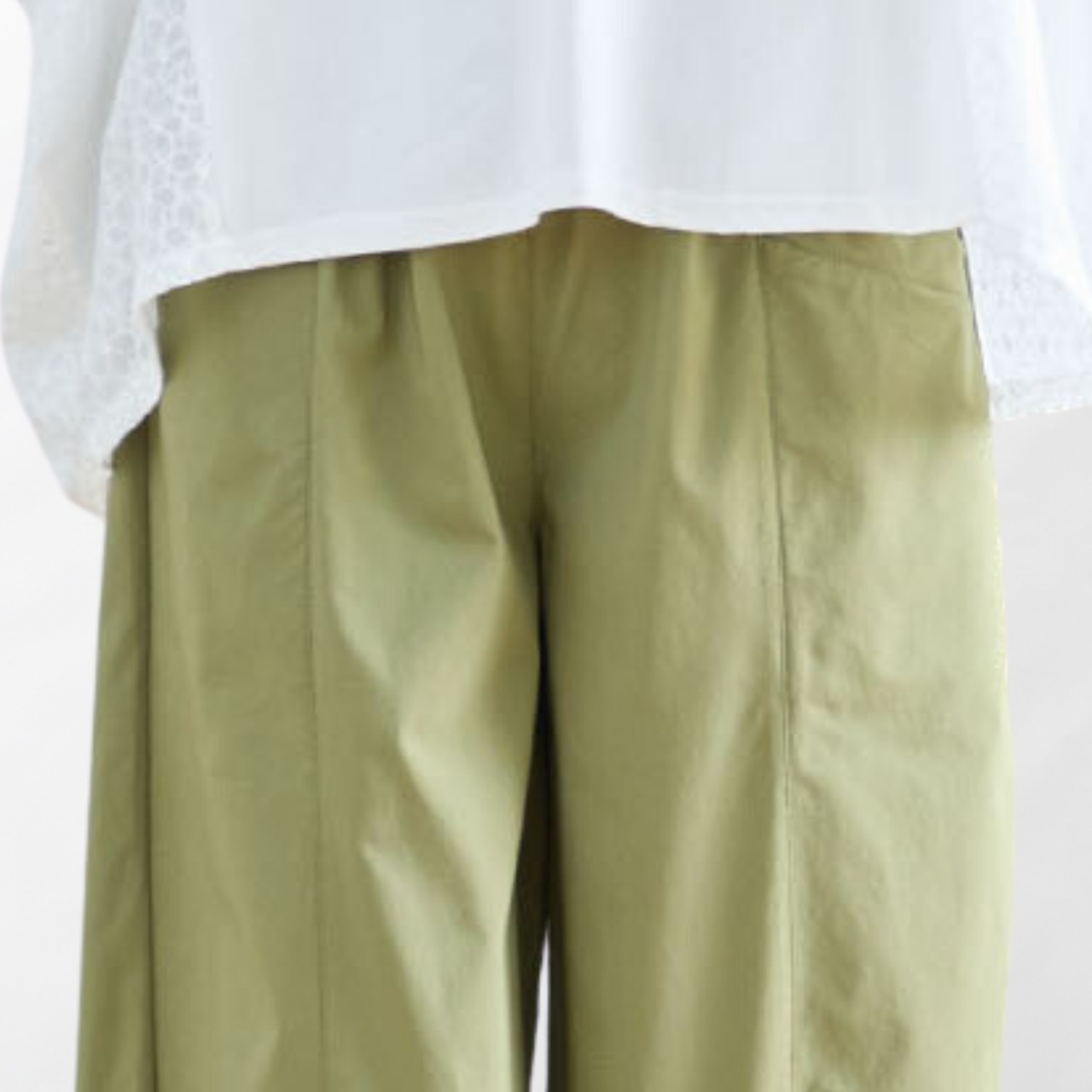 TRUBE タック入りバルーンシルエットパンツ【L~LL】カーキ