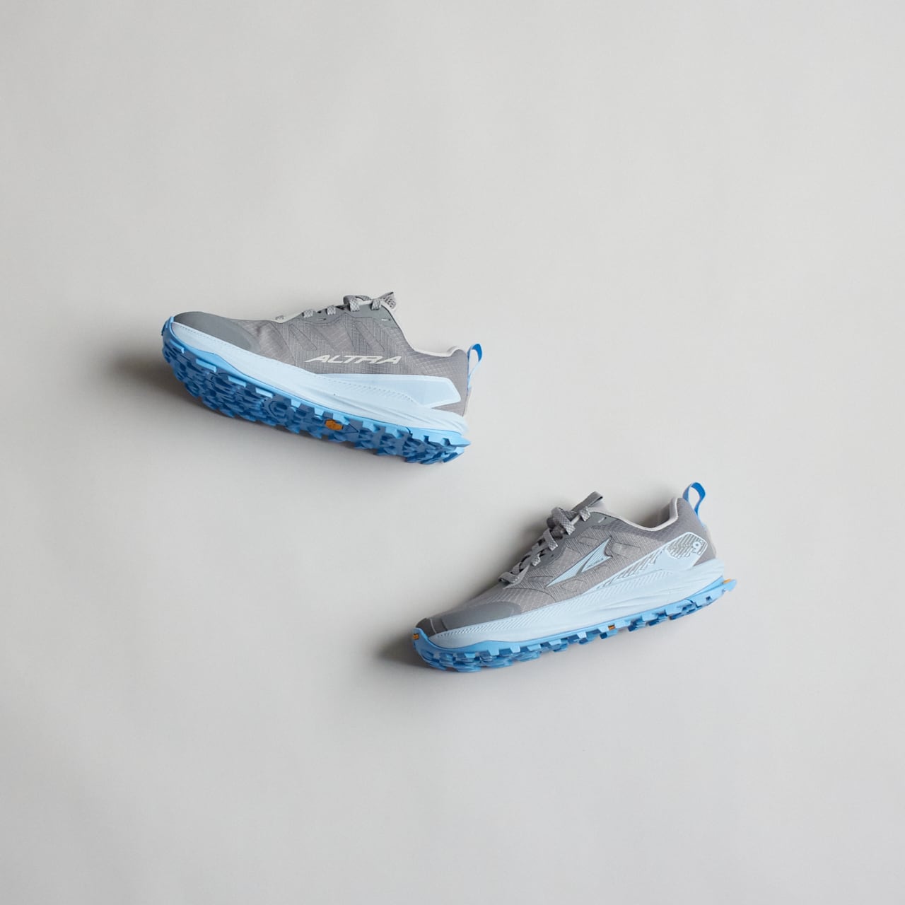 ALTRA（アルトラ）W LONE PEAK 9+（ローンピーク 9+）-GRAY ウィメンズ