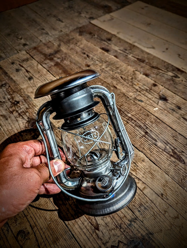 待望の復活!「ハリケーンランタン Dietz 50 ウォーマー」COMET