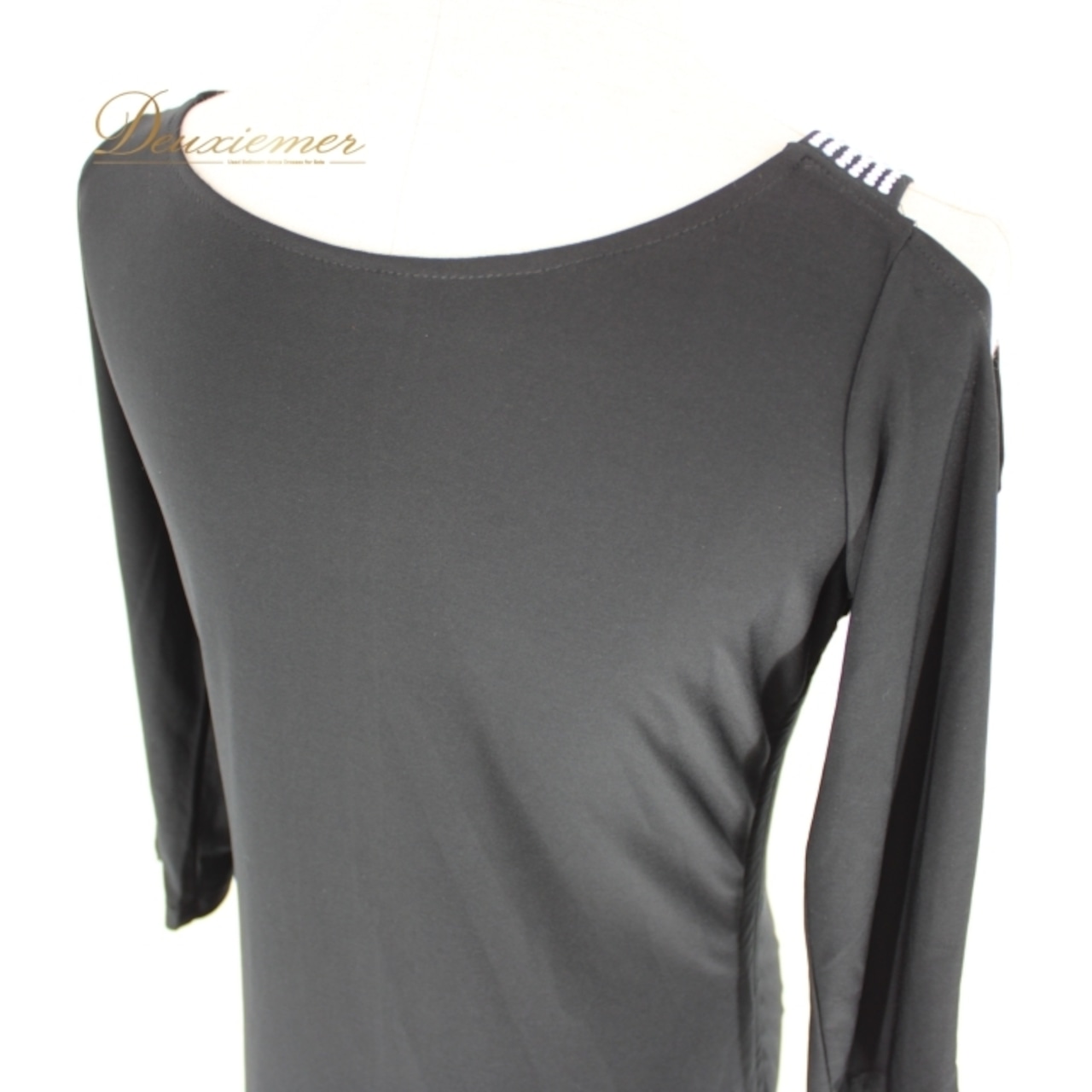 社交ダンス 衣装 スタンダード ラテン ドレス ワンピース レッスンウェア ICHIOKU イチオク ブラック系 黒 ラインストーン シンプル 上品 伸縮性 軽い生地感 おしゃれ 衣装 トップスでも使える シンプルデザイン 高品質 大人 女性用 フォーマル ブラックドレス パーティー用 ドレッシー 上品な印象 日常使いにもオススメ