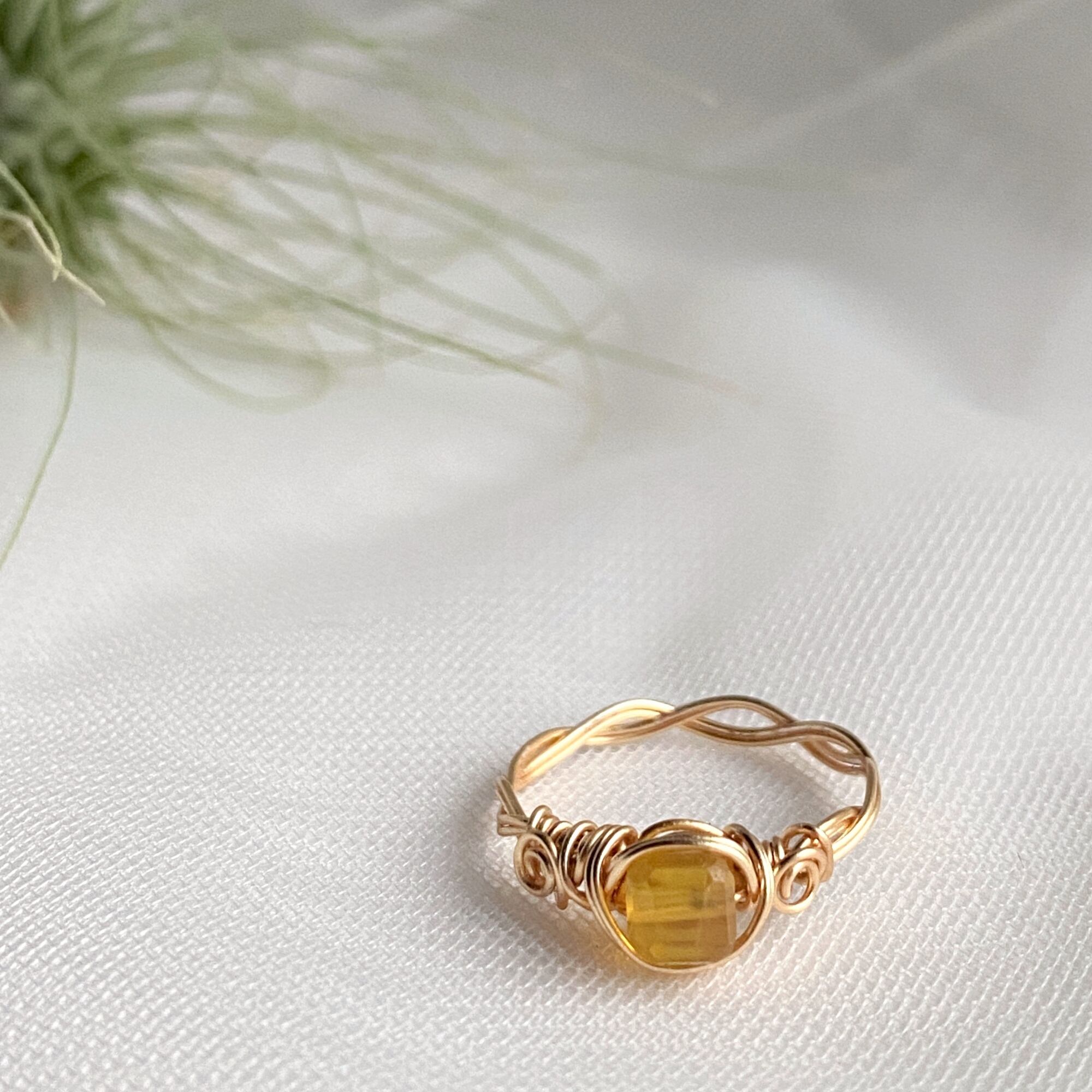 ほっこり温かみのあるカラー イエローオパール リング | 華玉drops