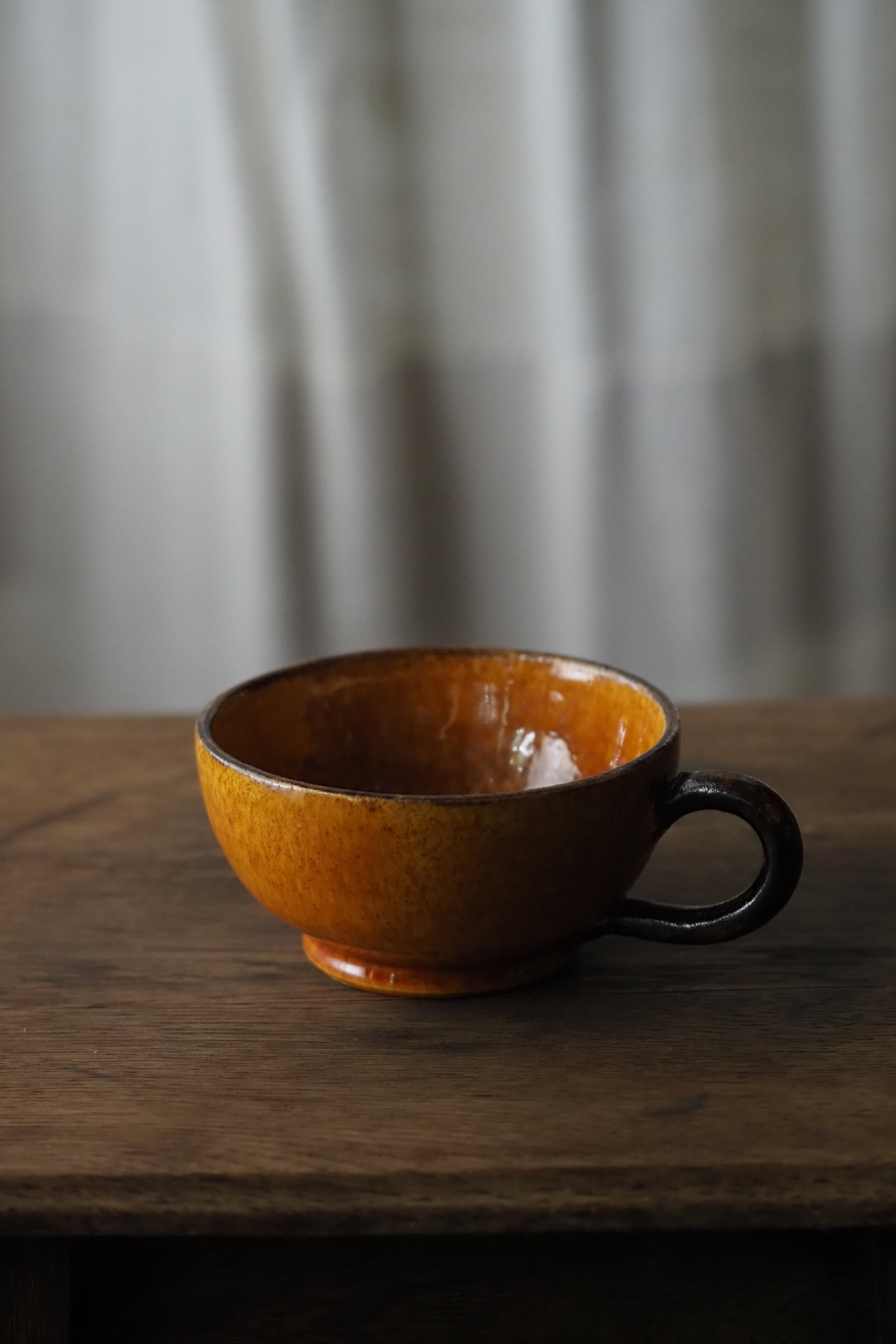 飴色の陶器カップ-antique pottery cup | アンティーク.ヴィンテージ