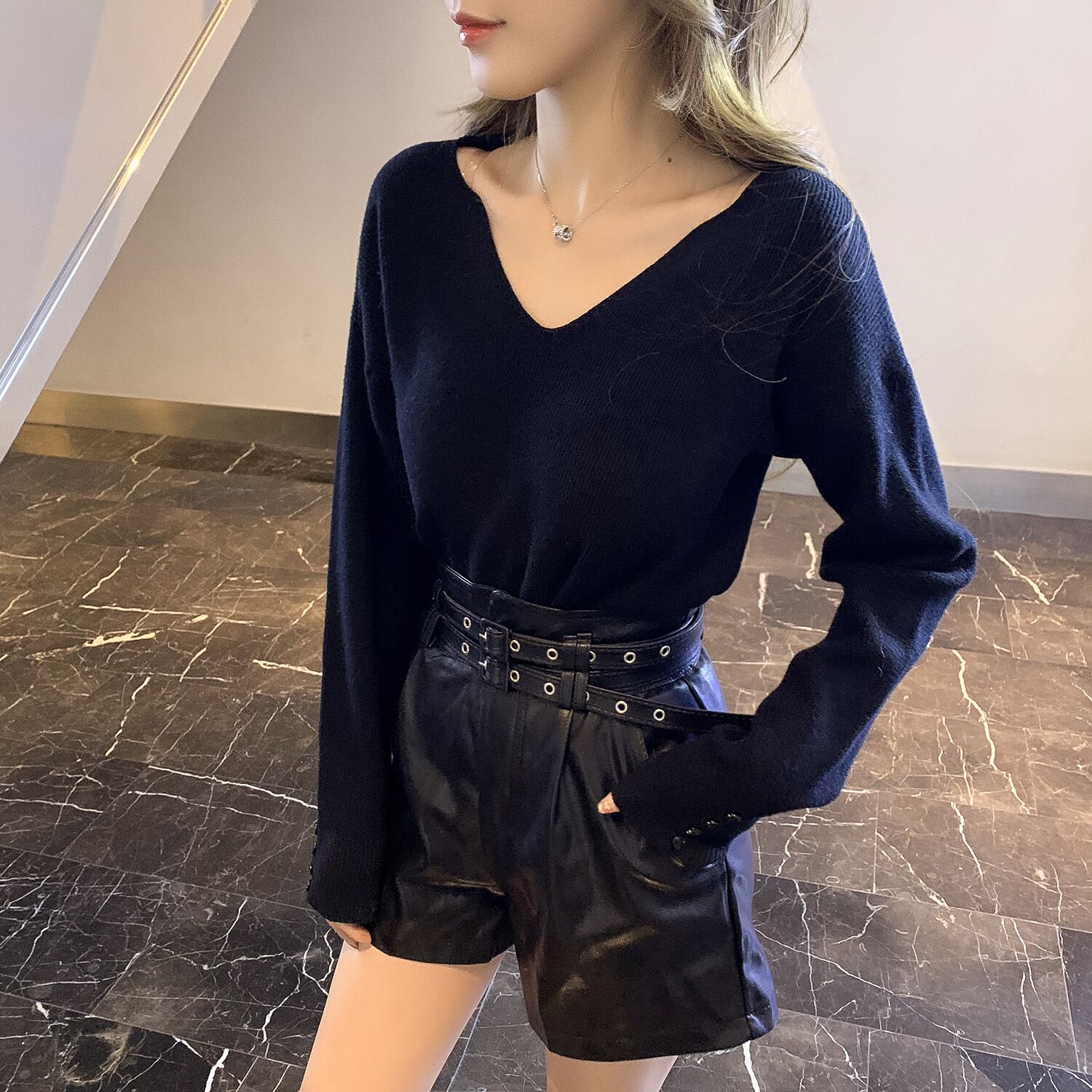 Vネックレッドセーター ウィンタースタンダードトップス レトロ 冬物 6Du_Shop_Women63122890494