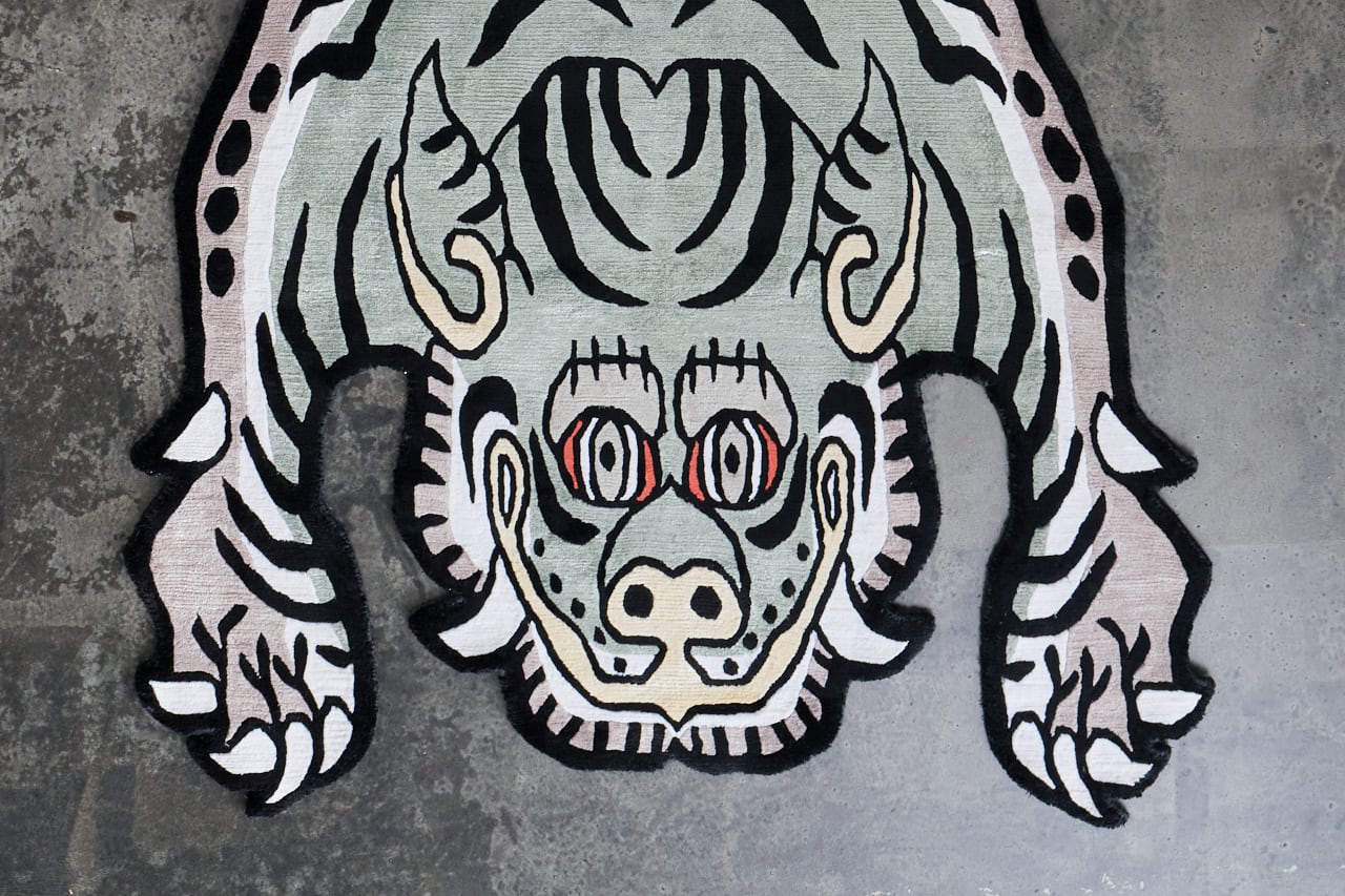 Tibetan Tiger Rug 《Lサイズ•シルク・オリジナル2・アラジングリーン
