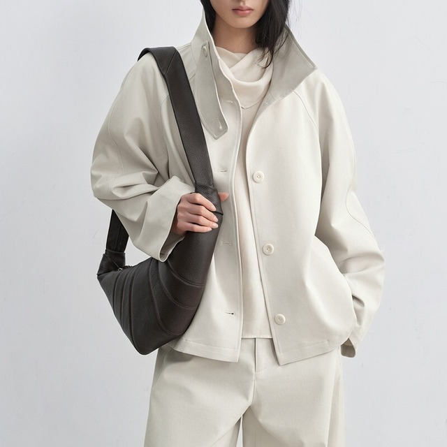 high neck blouson　10900