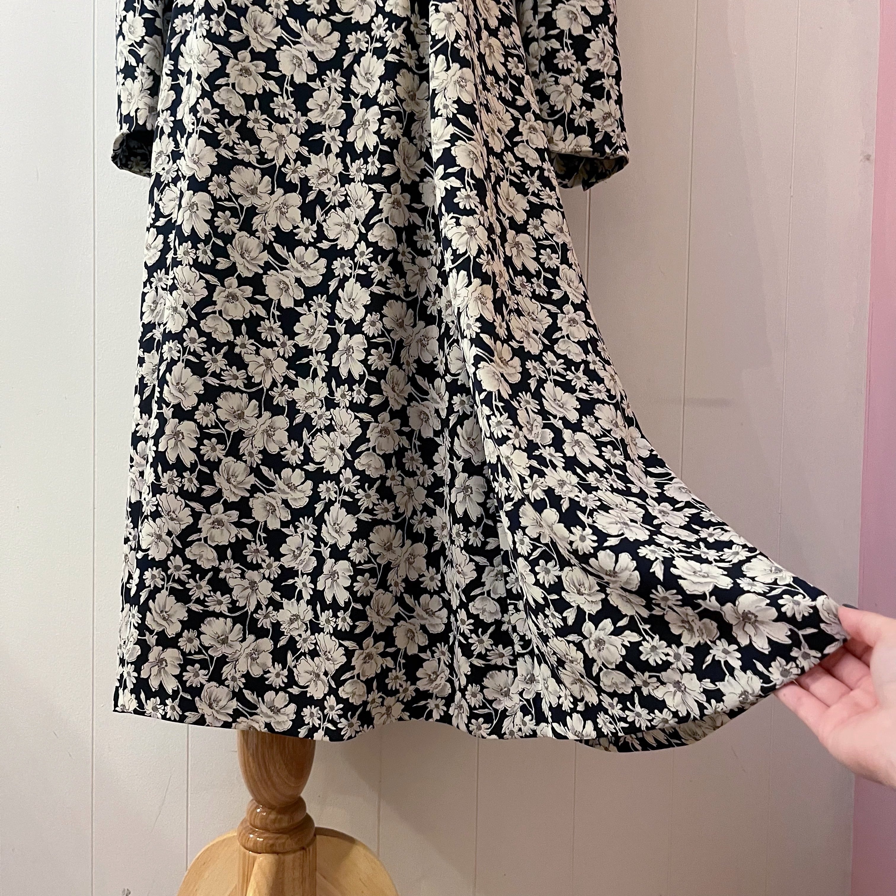 white flower navy flare one-piece