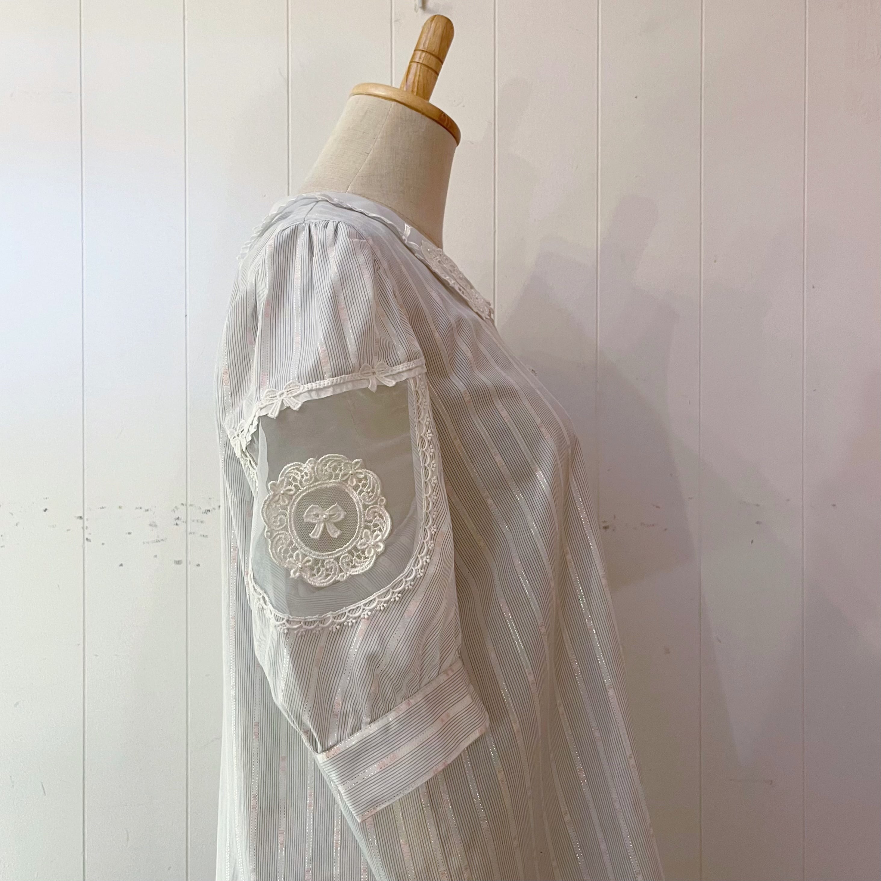 ribbon lace collar stripe blouse