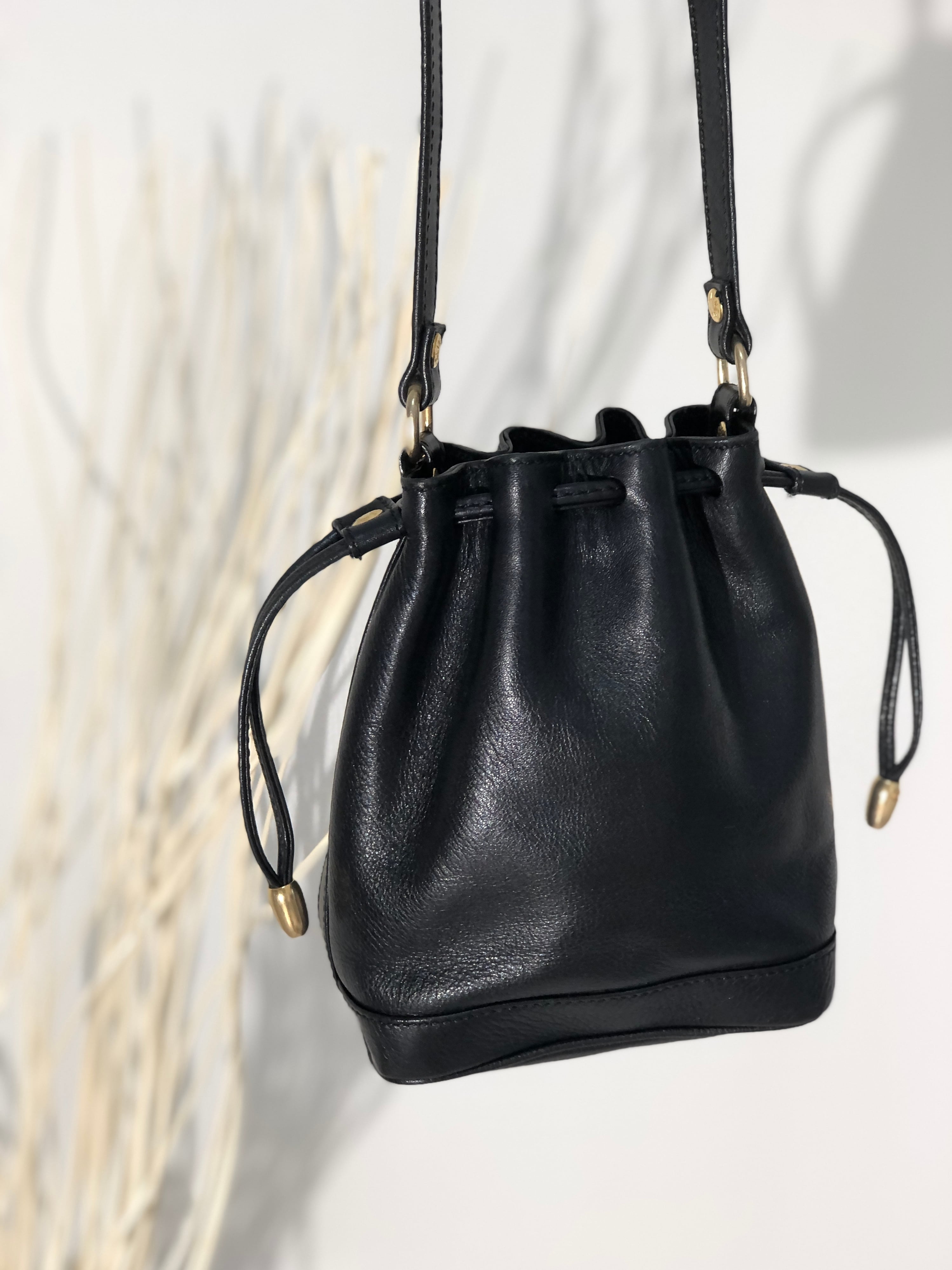 CELINE セリーヌ レザー 巾着 ミニバッグ ショルダーバッグ ブラック