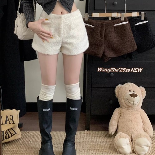 3色／ポイントレースボアショートパンツ ・74663