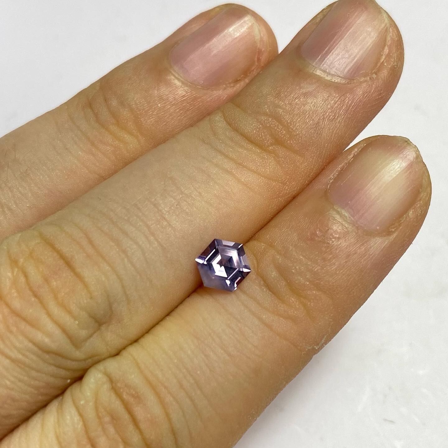 景色の美しいスピネル