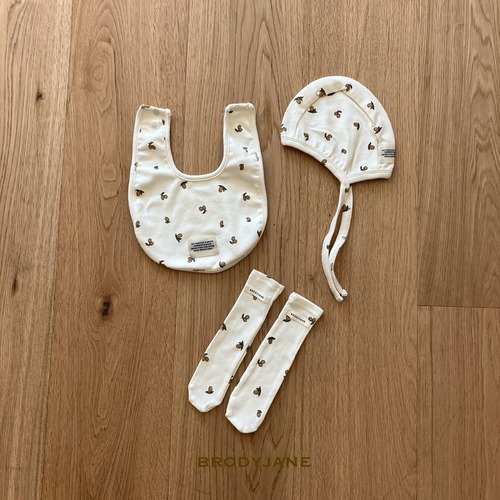 brody jane［取寄］olive bib or socks or bonnet 26autumn