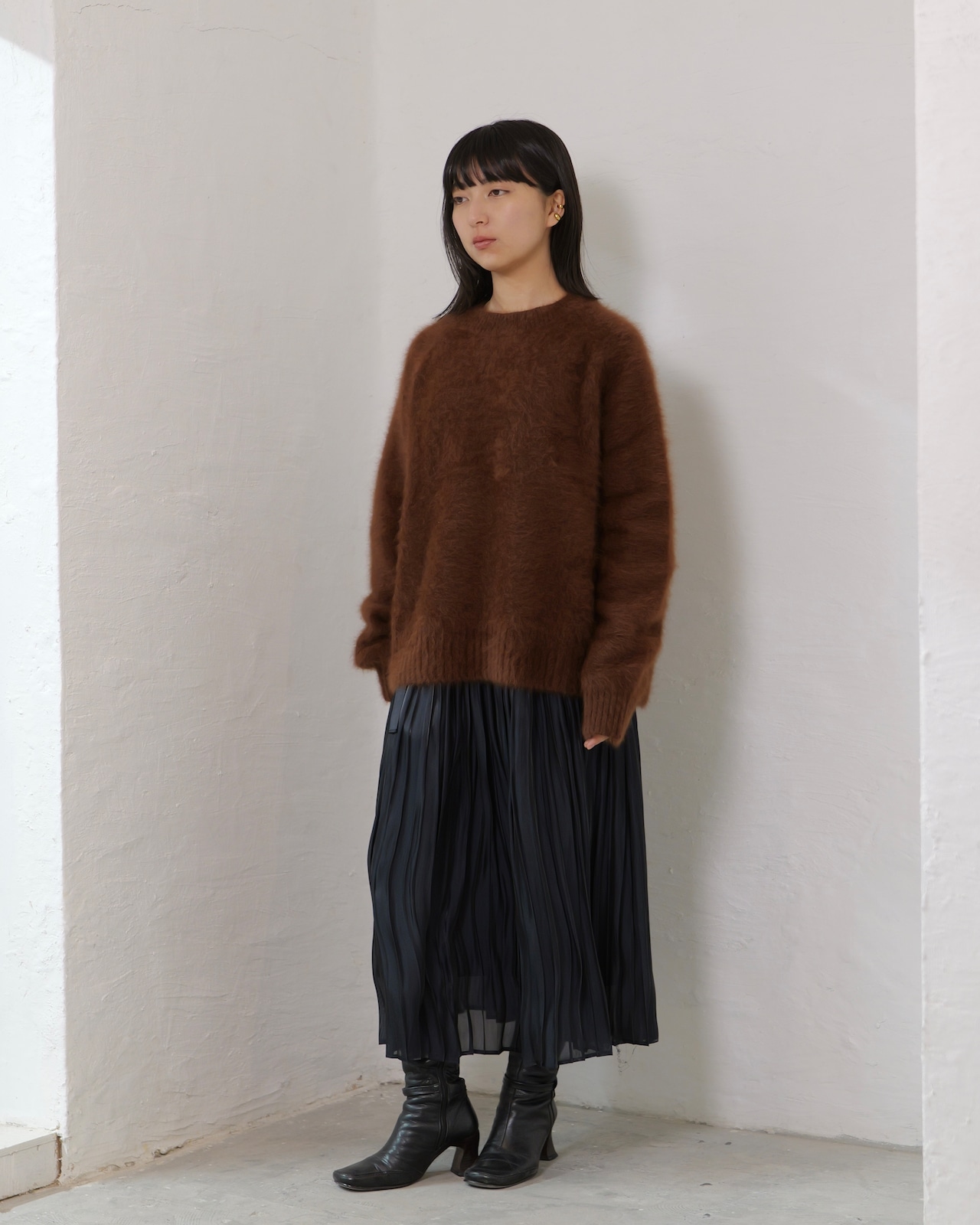 FOURAM - RACCOON CREW KNIT :Dark Brown|ラクーン100/毛足ニット/クルーネック