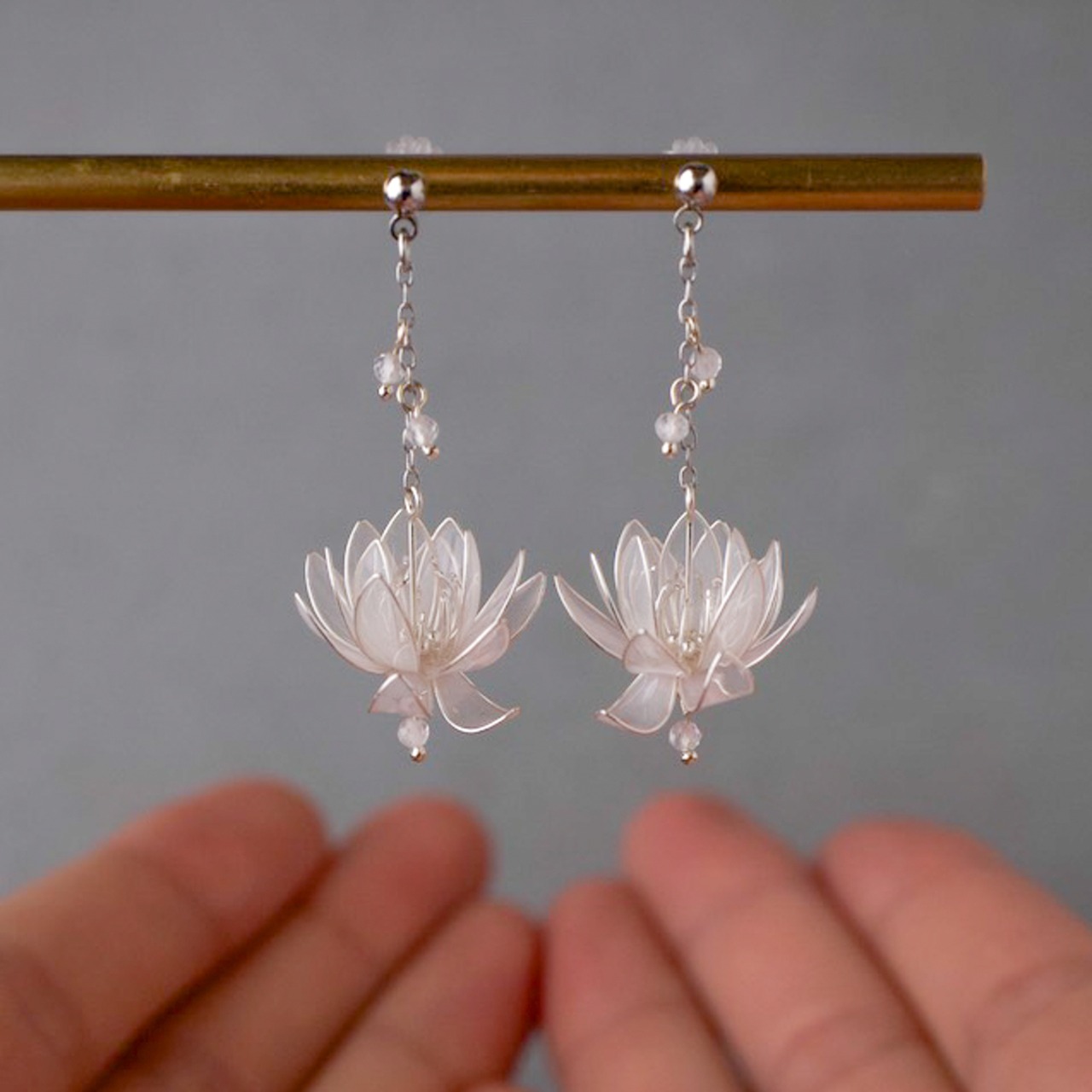 睡蓮の花 －Silver－ | Resin Dip Flower Jewelry