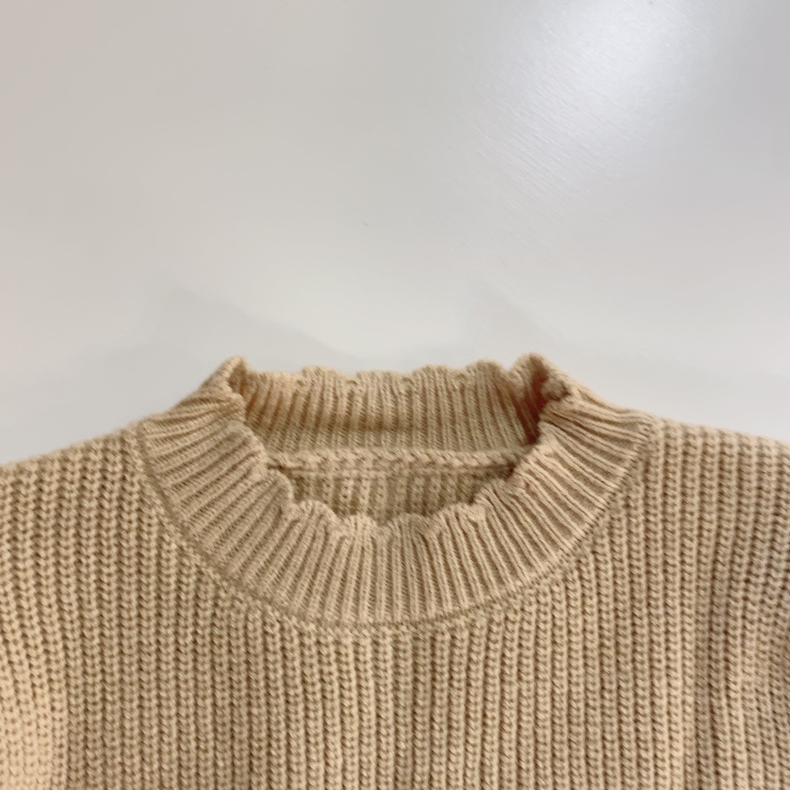 90,100cm　パフスリーブ薄手ニット