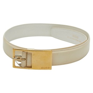 グッチ ベルト サイズ：65 26 036 1406 1284 ホワイト レザー レディース GUCCI 中古