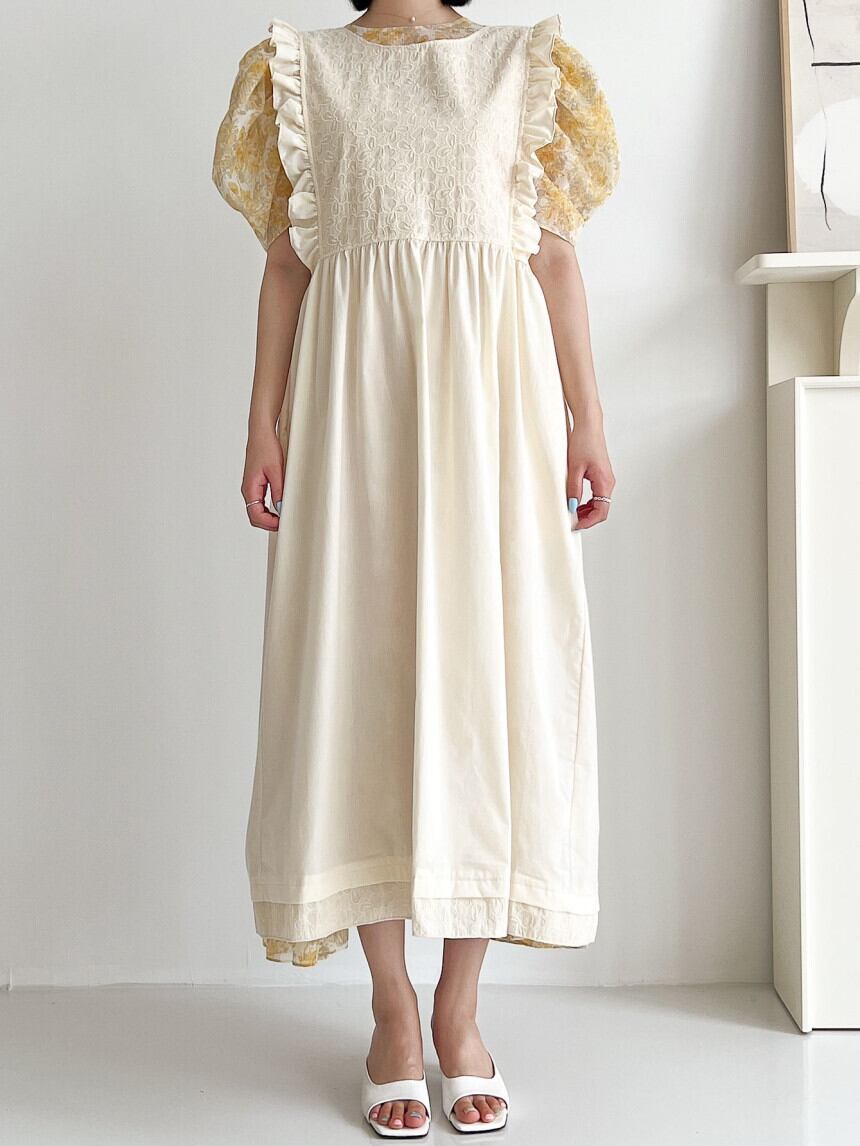 刺繍レースフリルエプロン | Avec Maman (アベックママン)