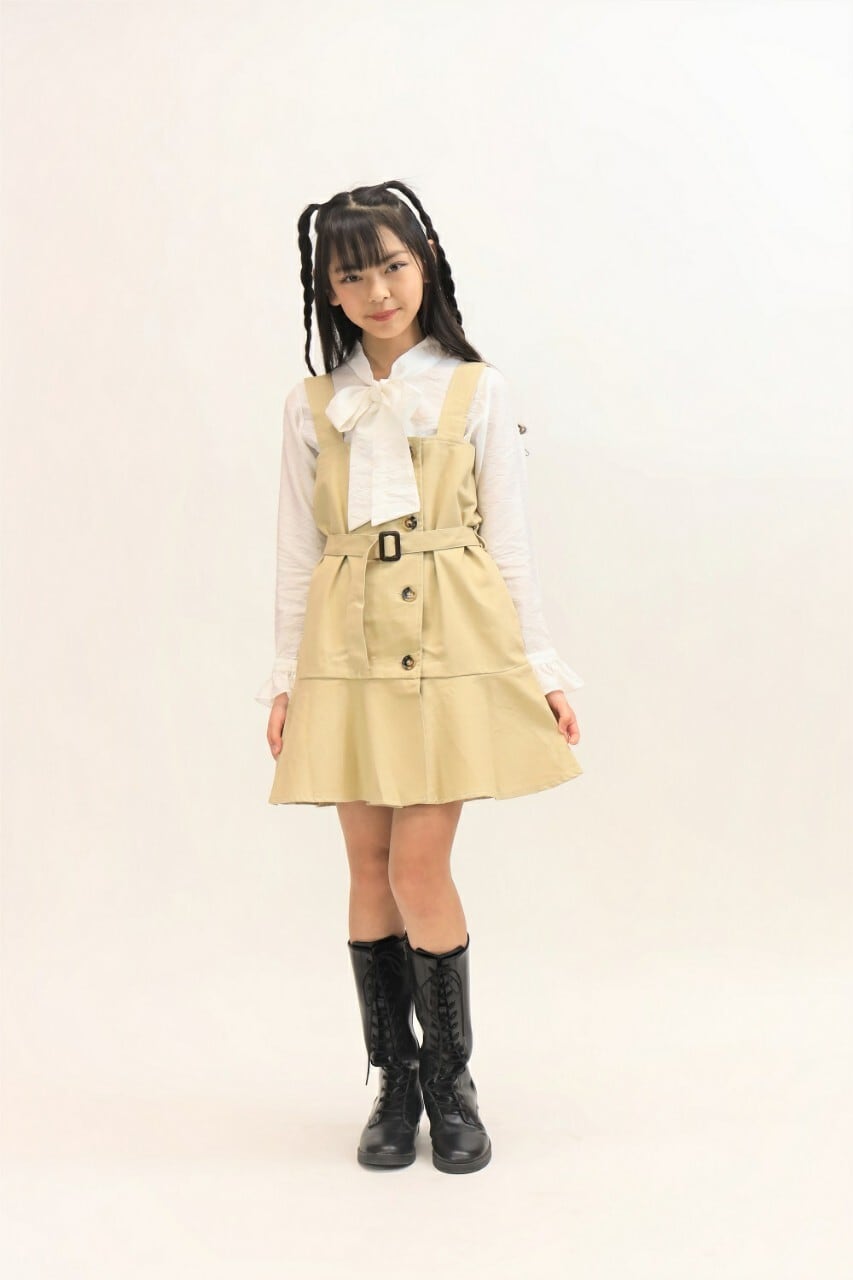 リボンシャツ&ベルト付きサロペットスカート