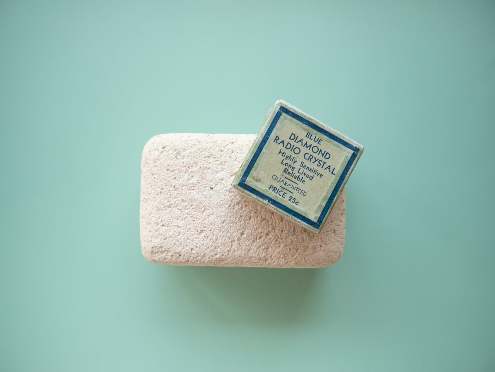 *miwa*さま専用＊ミントグリーン背景・黒文字 リボンイラスト付きアクリル表札 miwa*さま専用＊ミントグリーン背景・黒文字 リボンイラスト付き