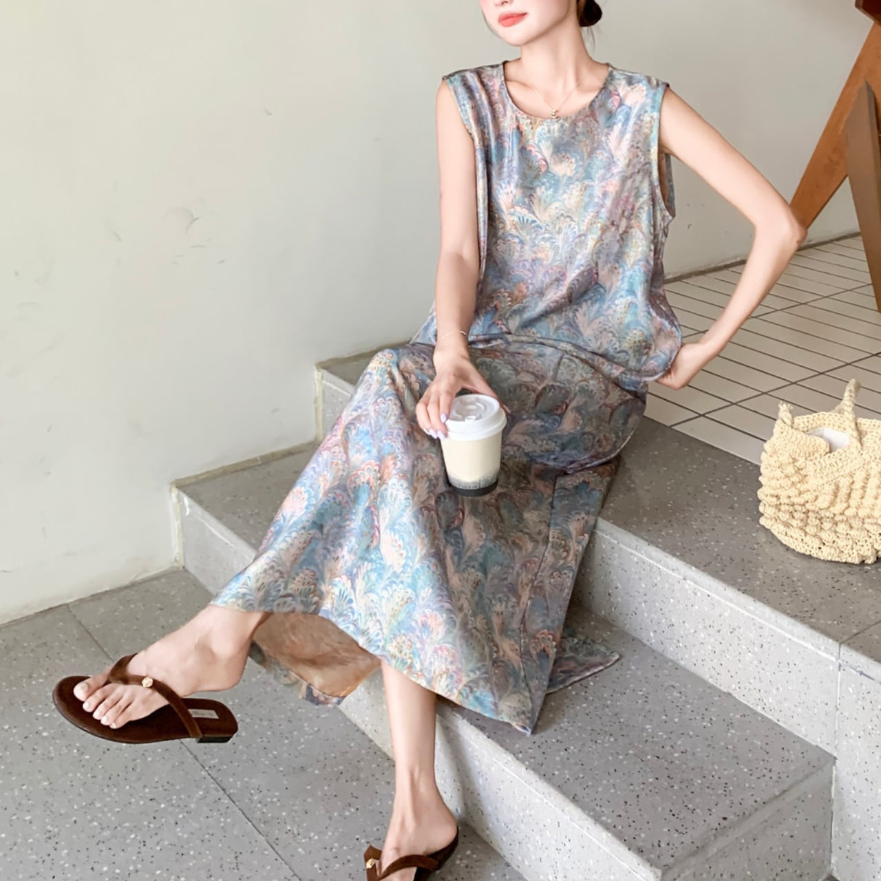 Patterned sleeveless top & skirt set S1960