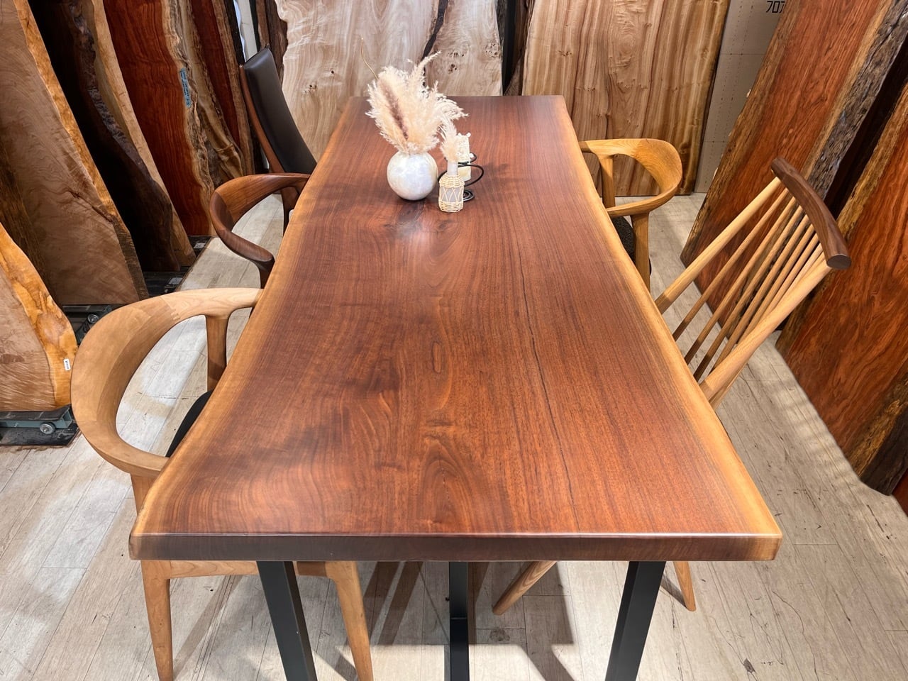 ウォールナット_2005×820-760-780×54_横浜元町店_テーブル天板/一枚板