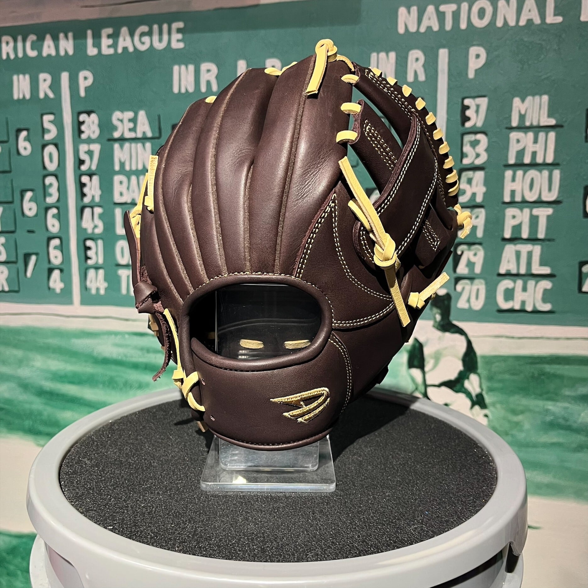 D-Quest ディークエスト 軟式グラブ 投手用 PDR-300T Mタン ブラック