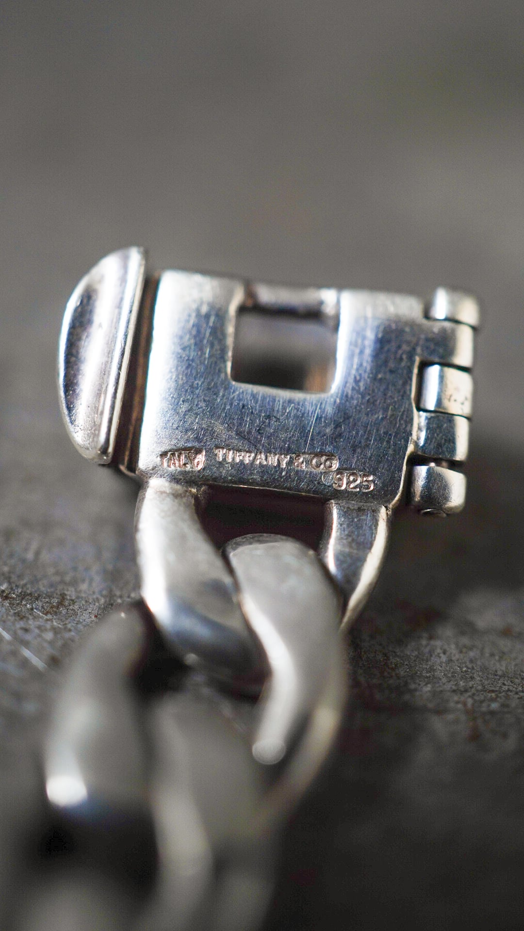 【VINTAGE】TIFFANY&Co. ティファニー ID ブレスレット 《シルバー925 喜平チェーン ヴィンテージ オールド メンズ》 | 07 Vintage | セブン ヴィンテージ | ヴィンテージ セレクト オンライン ストア powered by BASE 【VINTAGE】TIFFANY&Co. ティファニー ID ブレスレット 《シルバー925 喜平チェーン ヴィンテージ オールド メンズ》 | 07 Vintage | セブン ヴィンテージ | ヴィンテージ セレクト オンライン ストア powered by BASE