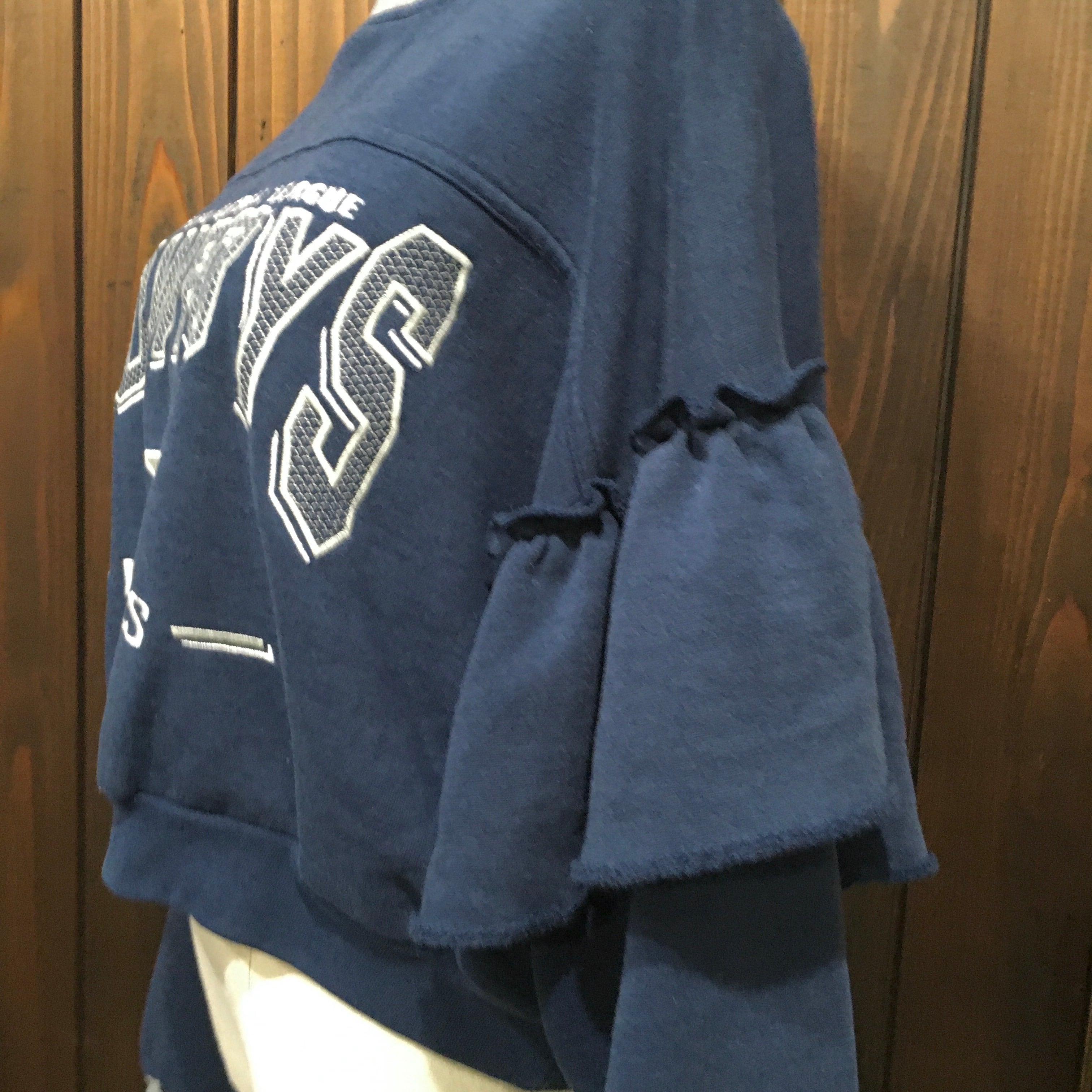 Lee frill remake sweat 〈レトロ古着 フリルリメイクスウェット Lee frill remake sweat 〈レトロ古着 フリルリメイクスウェット