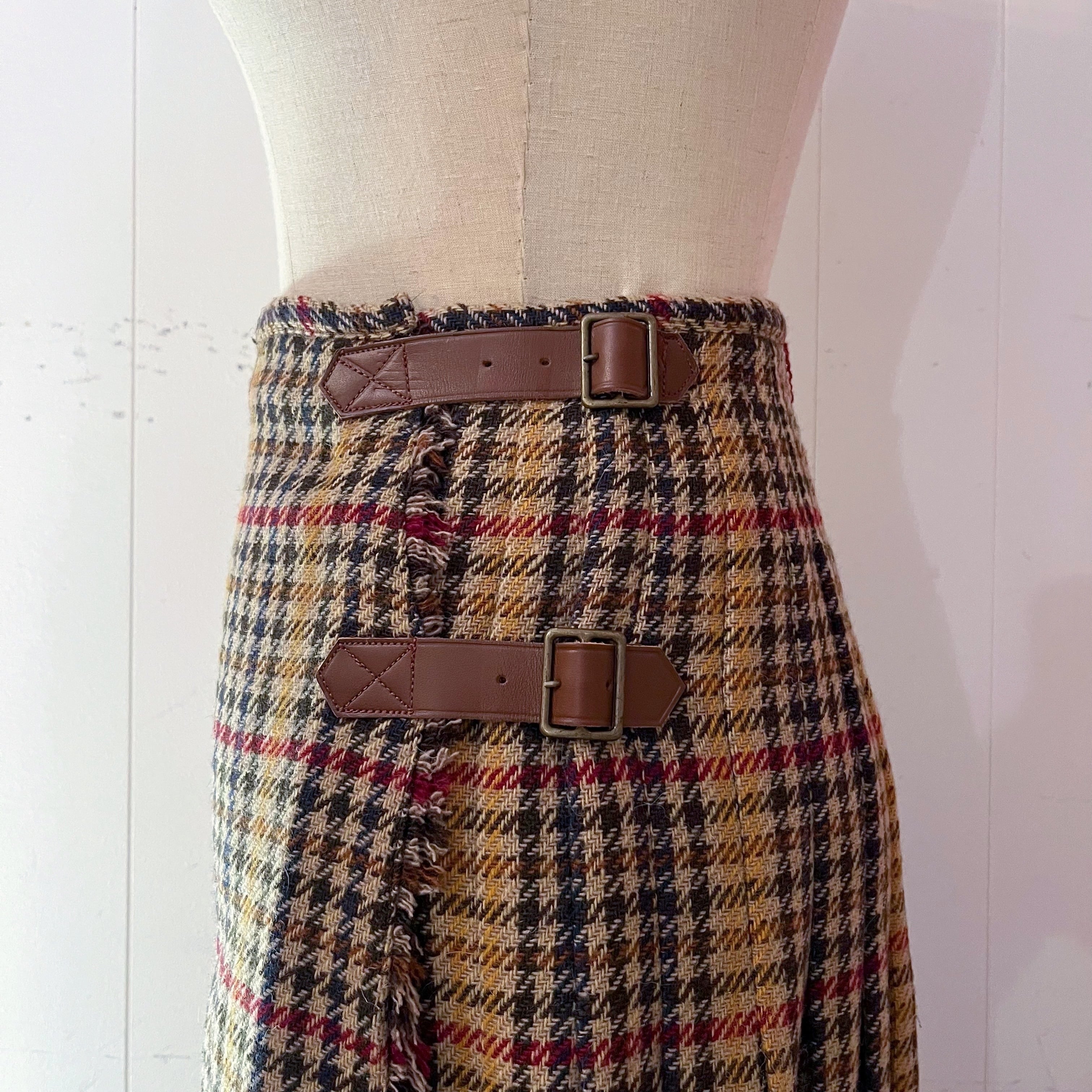 wonderful world / brown check wrap skirt