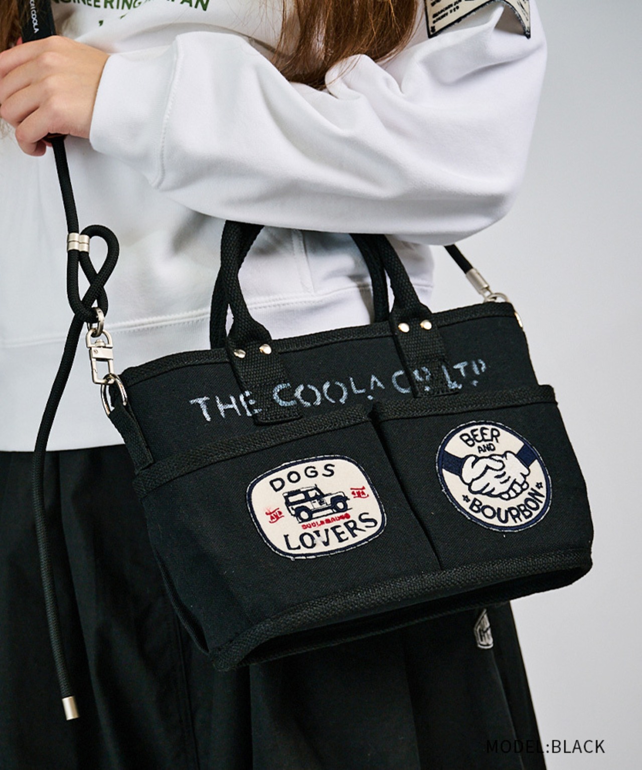 【直営限定ITEM】-TYPE A- パッチ×ペイントコンパクト3wayバッグ (BLACK)　CQ-49501H