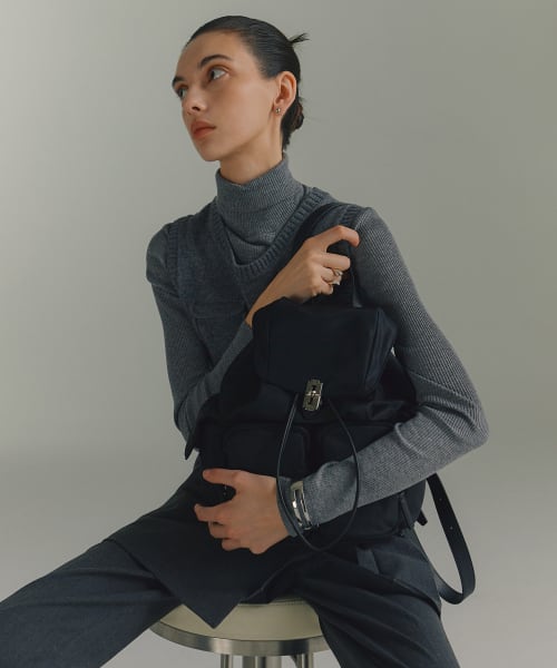 VUNQUE] Hey Double Pocket Backpack M Black | もごつ