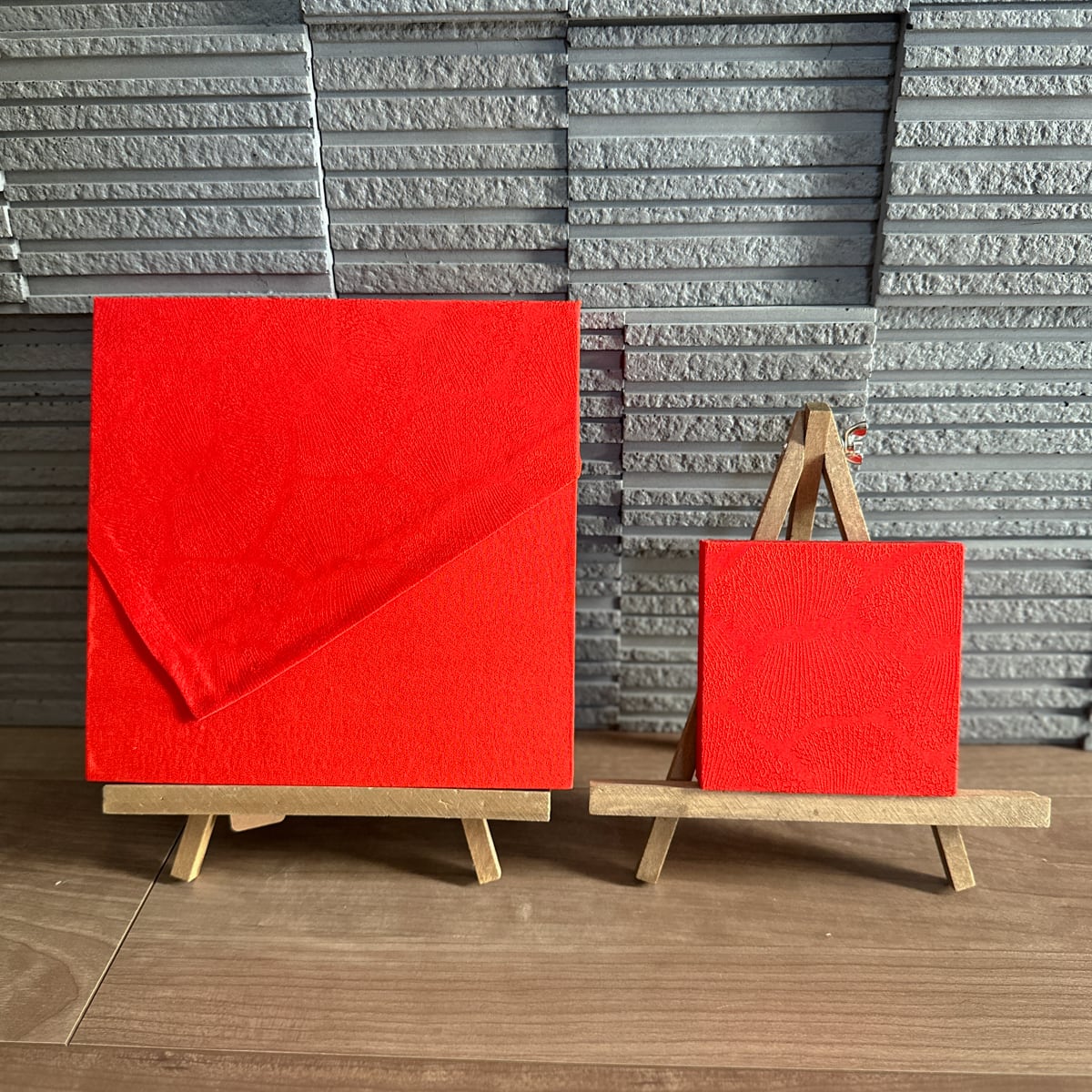 着物リメイクパネル｜和モダンインテリア｜朱赤｜10×10cm | Atelier