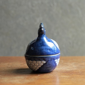 パカッと開く、陶器の青いニワトリ 4