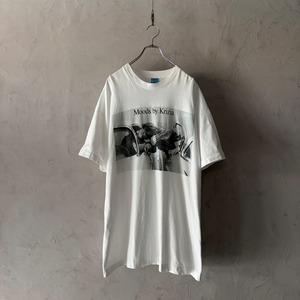 -MOODS BY KRIZIA- 90's photo art print T-shirt