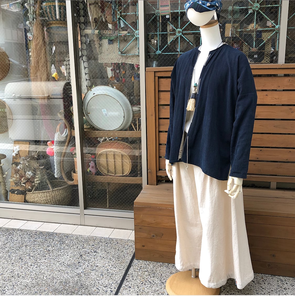 モン族 古布 藍染 手刺繍 リメイク品 ジャケット 民族衣装-