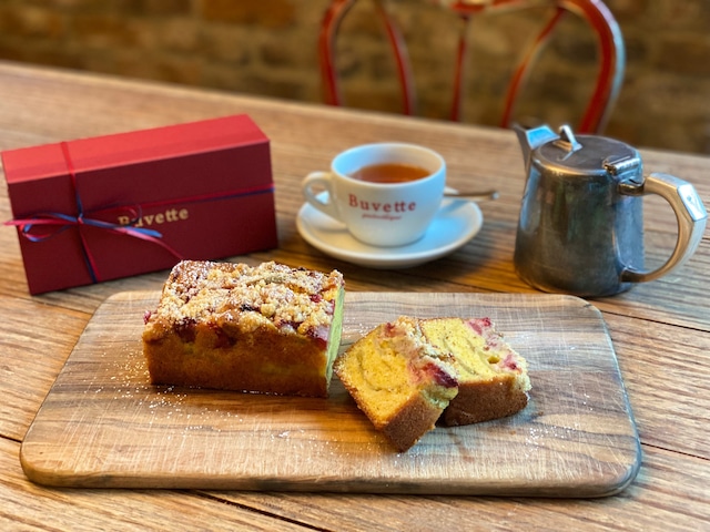 Rhubarb & Strawberry Crumble Cake 　ルバーブといちごのクランブルケーキ