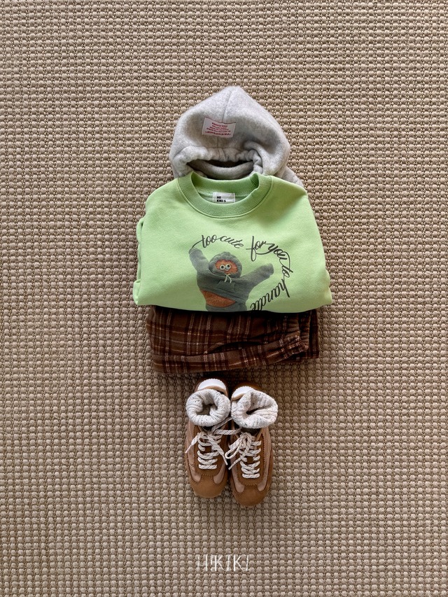 ハグトレーナー 【HIKIKI】