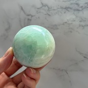 ピスタチオカルサイト*スフィア*天然石丸玉*天然石インテリア*置き物*SP28