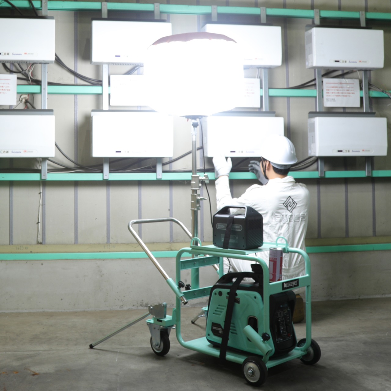 バルーン4輪カート式投光機 発電機用投光機 発電機メタルハライド200W式バルーン投光機 移動バルーン照明機 ポータブル最大伸縮可能長さ2.5m 照明範囲20ｍ 50/60Hz カート式固定可/傾斜防止 工事用 Party用 家庭用