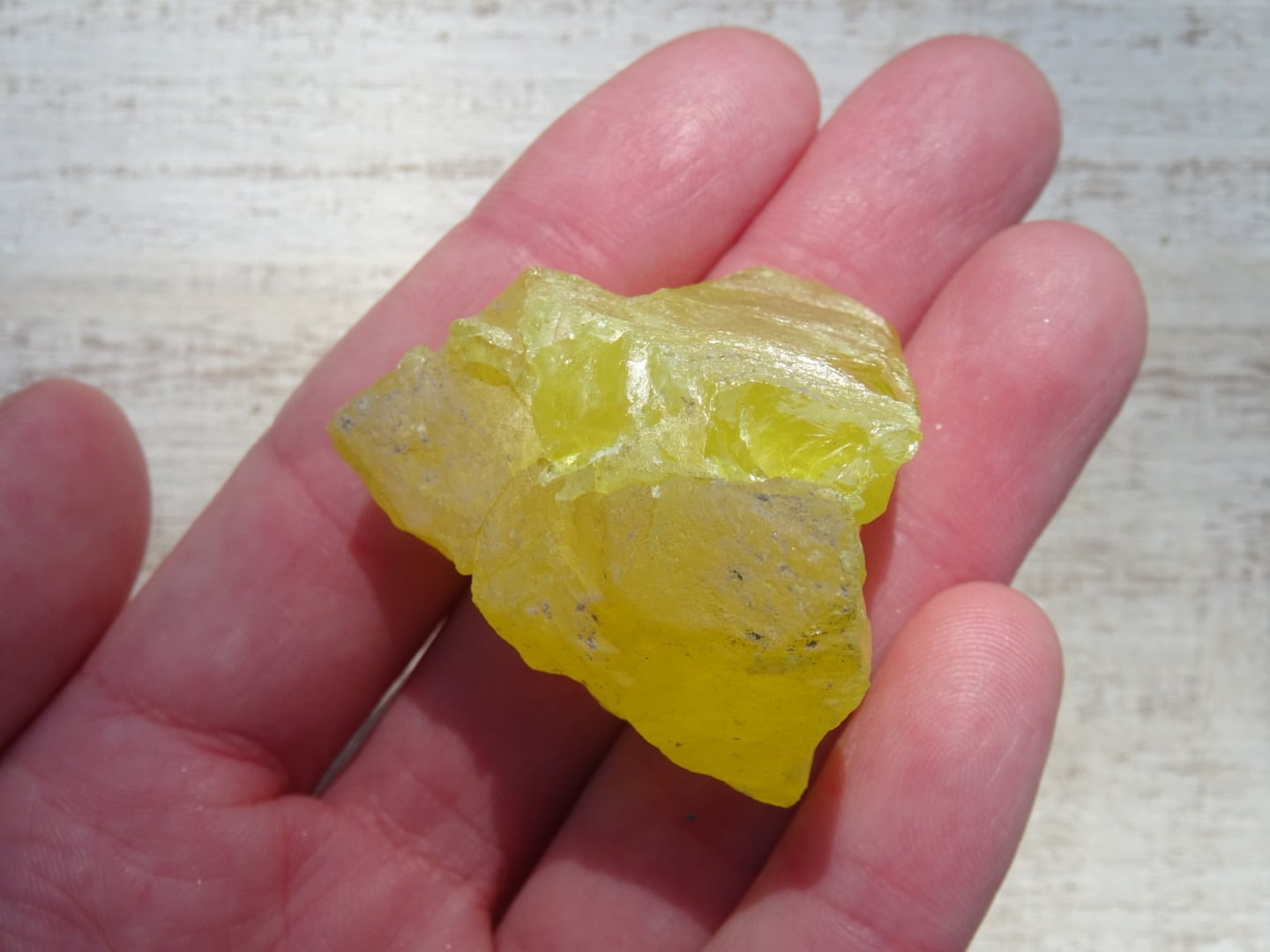 天然硫黄塊（サルファー）1544グラムの大きな置物石言葉は活力生命力